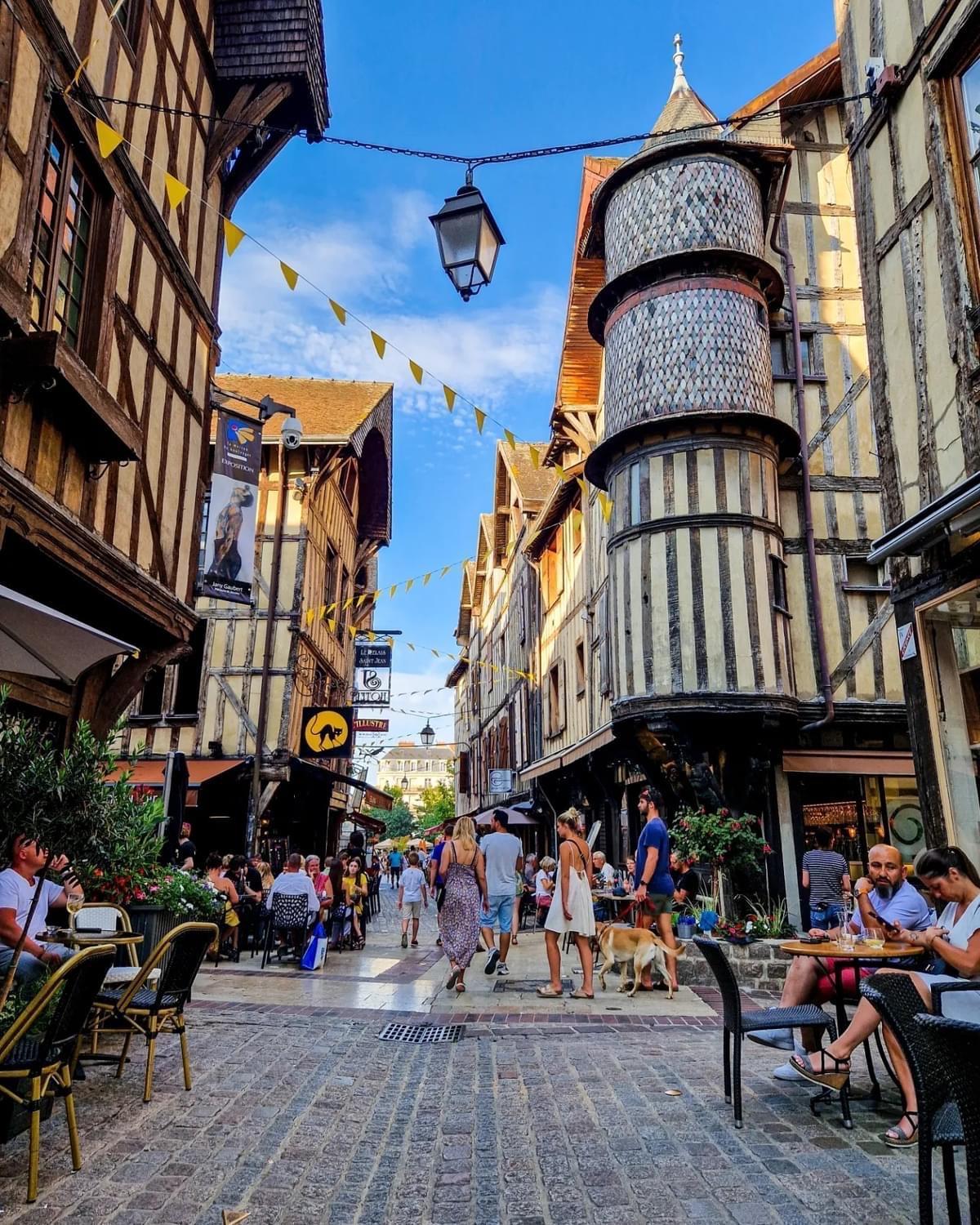 Apartamento Le Sacre Troyes Exterior foto